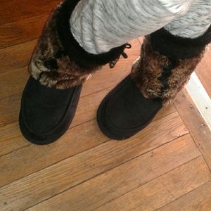 Fur boots